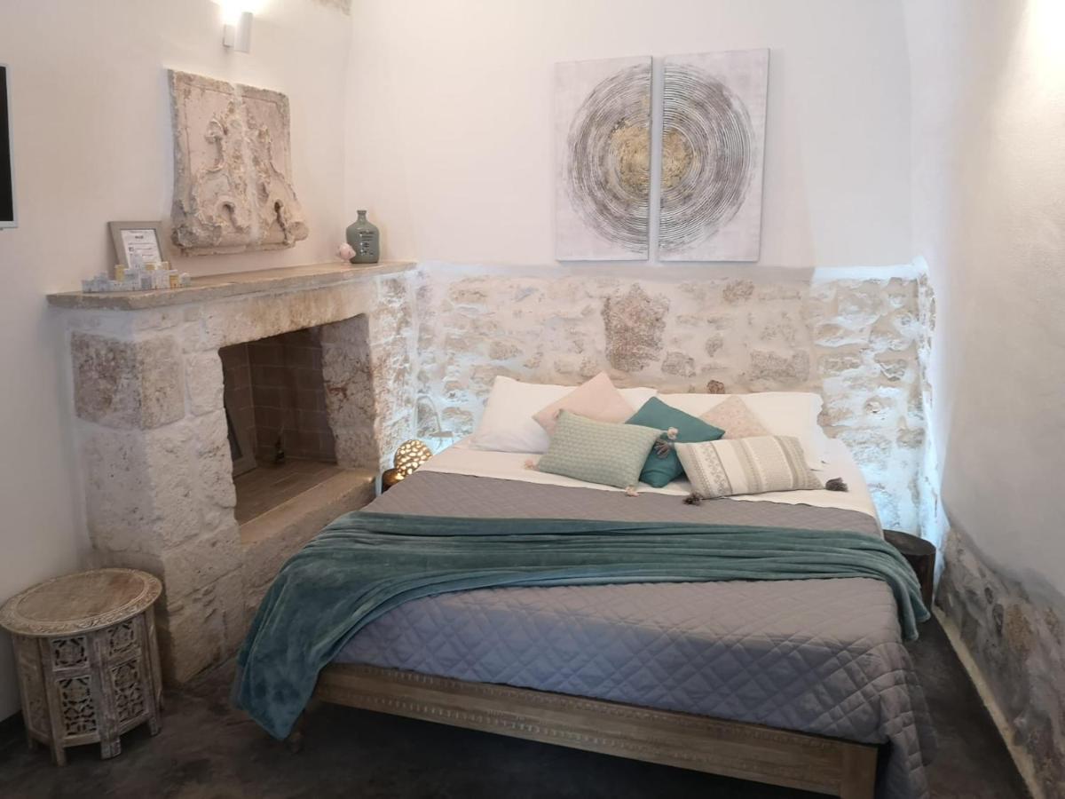 white luxury suite Ostuni Exterior foto