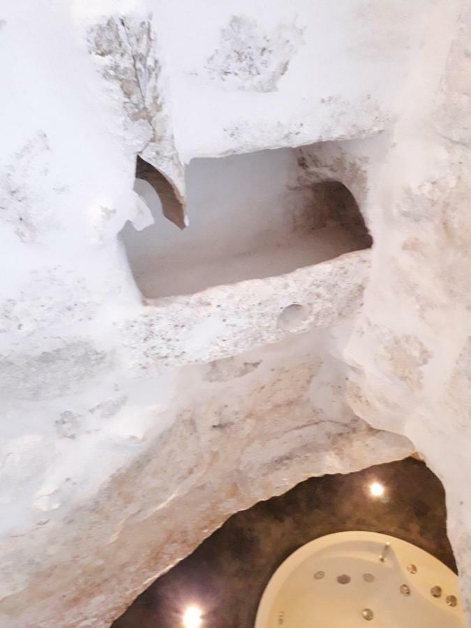 white luxury suite Ostuni Exterior foto
